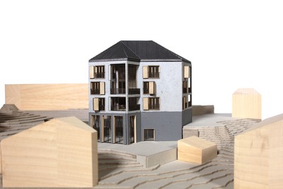 Maquette - approche depuis le village, 1:100